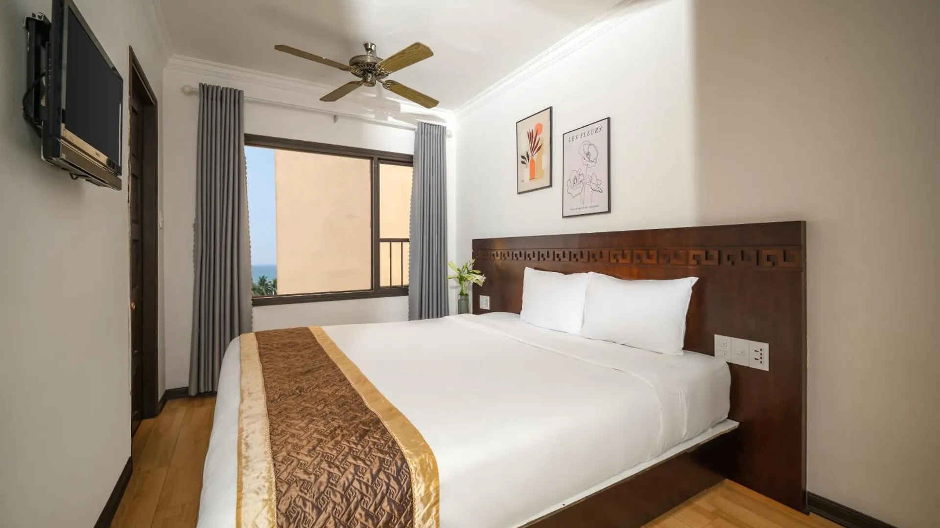 Zenta Sea View Hotel Da Nang 2*,