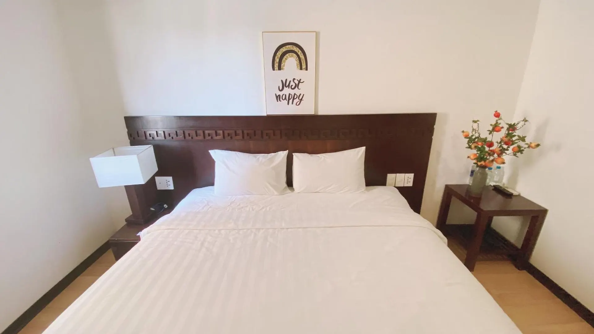 Zenta Sea View Hotel Da Nang