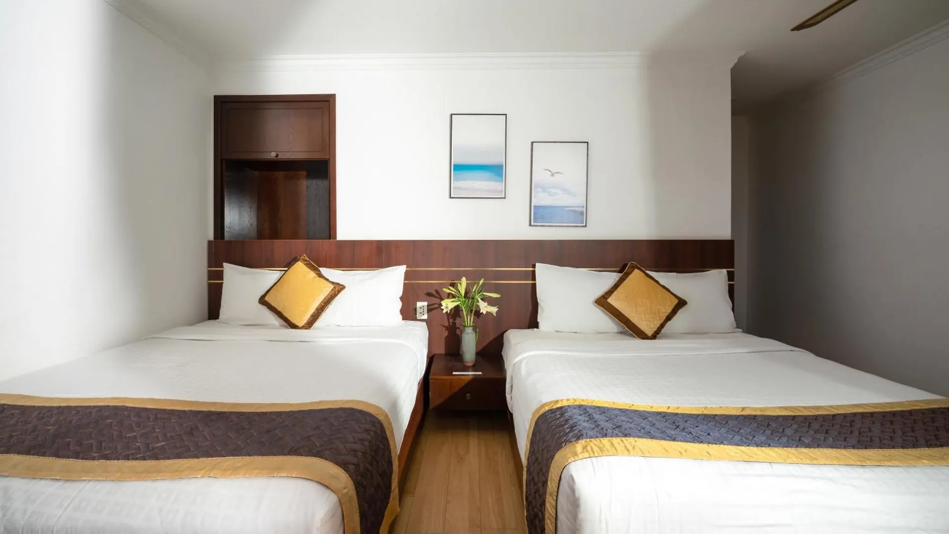 Zenta Sea View Hotel Da Nang
